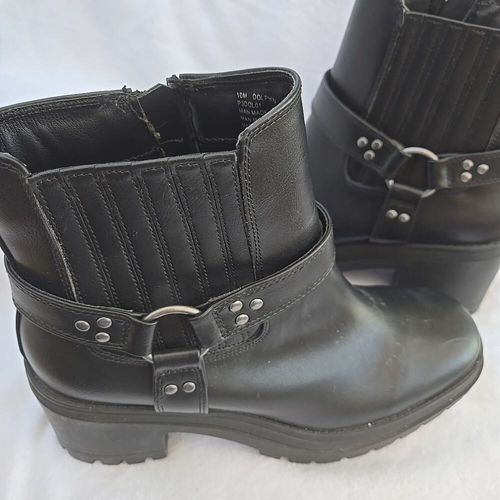 Sincerely Jules combat boots Style: Dolphin. Zipper Size 10.5M Black Stylish